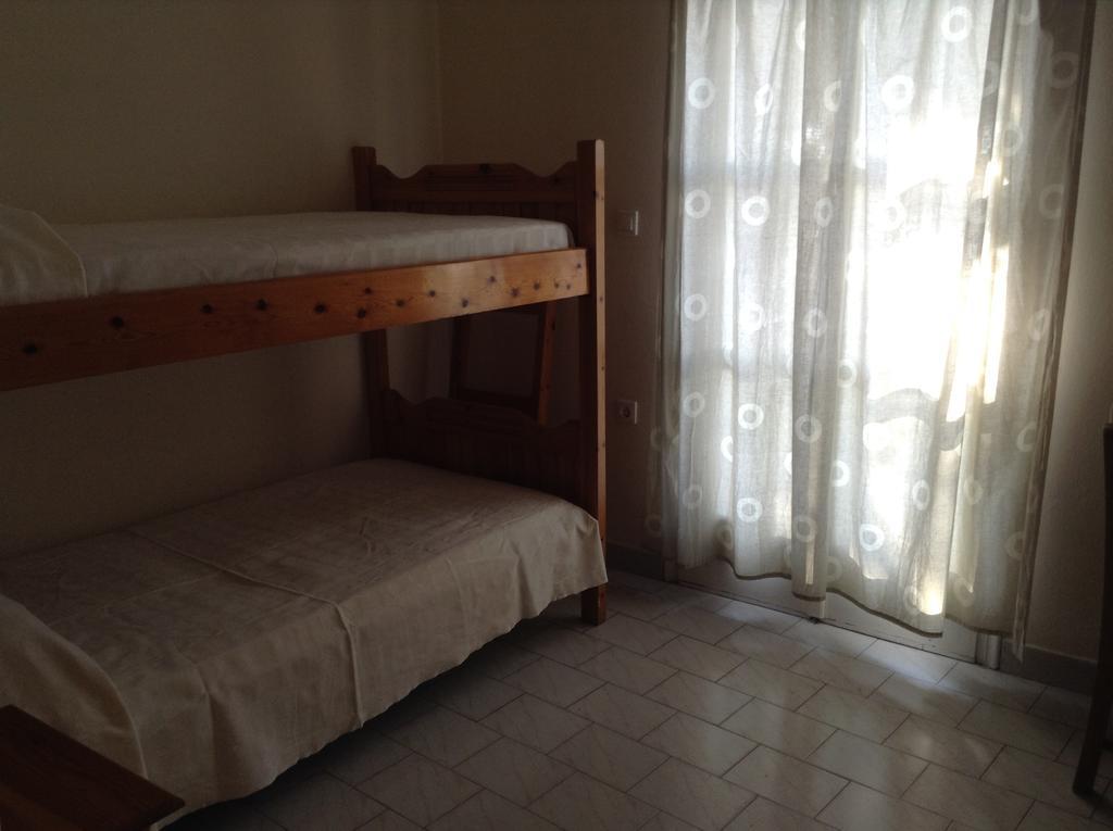 Rooms To Let Katerina & John'S Perissa  Exterior foto